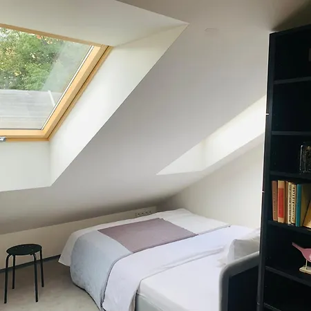 Cozy Friendly Place With Free Parking Prague Exterior photo